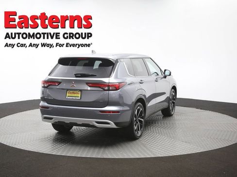 Used 2024 Mitsubishi Outlander SE FWD image 38