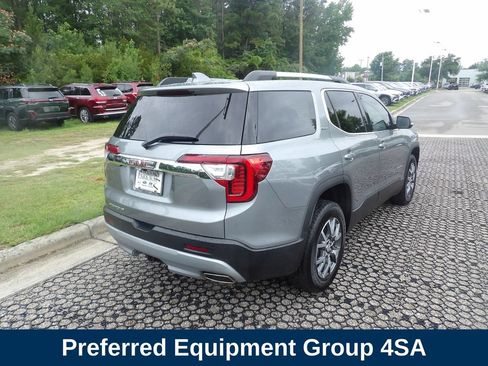 Used 2023 GMC Acadia SLT w/ Technology Package FWD image 6