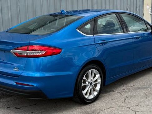 Used 2020 Ford Fusion SE FWD image 6
