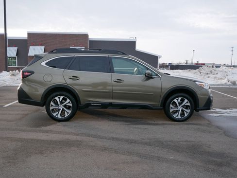 Used 2021 Subaru Forester Premium image 42