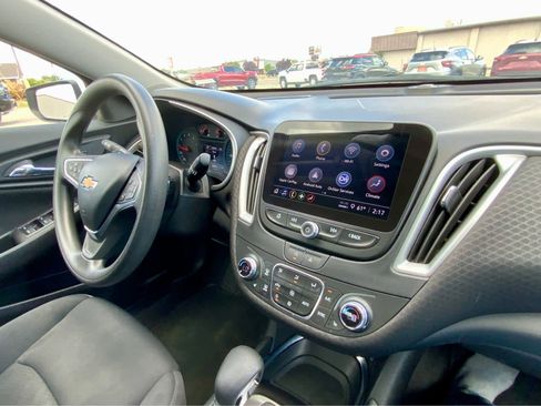 Certified 2023 Chevrolet Malibu LT image 40