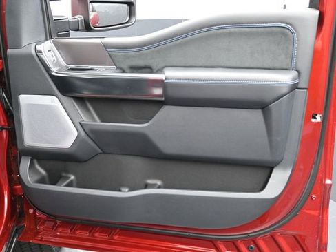 New 2026 Ford F250 Platinum image 32