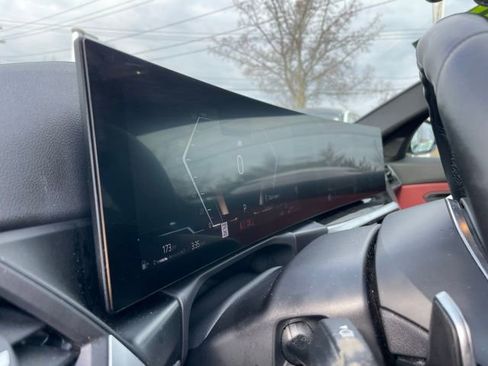 Used 2023 BMW 330i xDrive Sedan w/ M Sport Package image 18