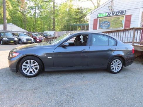 Used 2006 BMW 325i Sedan image 8