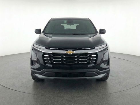 Used 2025 Chevrolet Equinox LT image 1