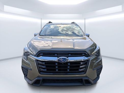Used 2023 Subaru Ascent Limited w/ Technology Package AWD/4WD image 8