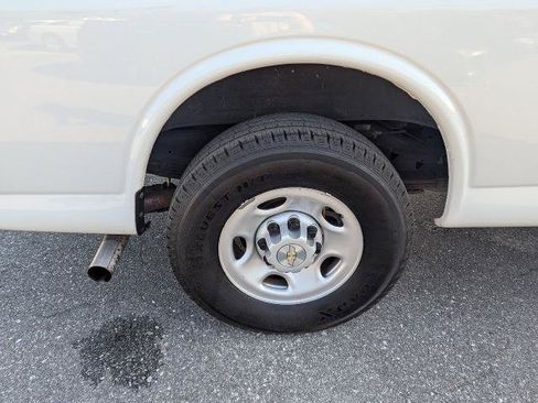 Used 2024 Chevrolet Express 3500 LS RWD image 11