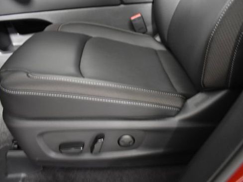 New 2026 Nissan Pathfinder SL AWD/4WD image 12