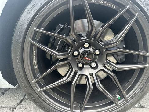 Used 2023 Chevrolet Corvette Z06 RWD image 34