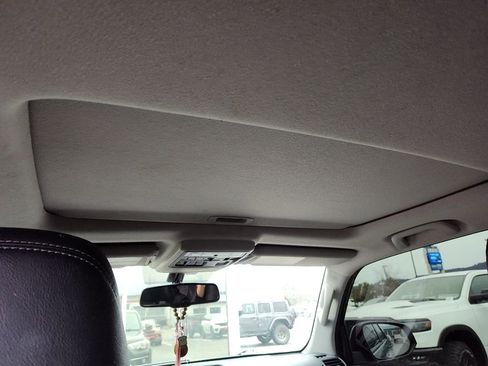 Used 2019 Toyota 4Runner Limited image 10