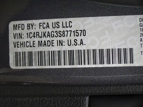 New 2025 Jeep Grand Cherokee L Laredo w/ Luxury Tech Group I image 23