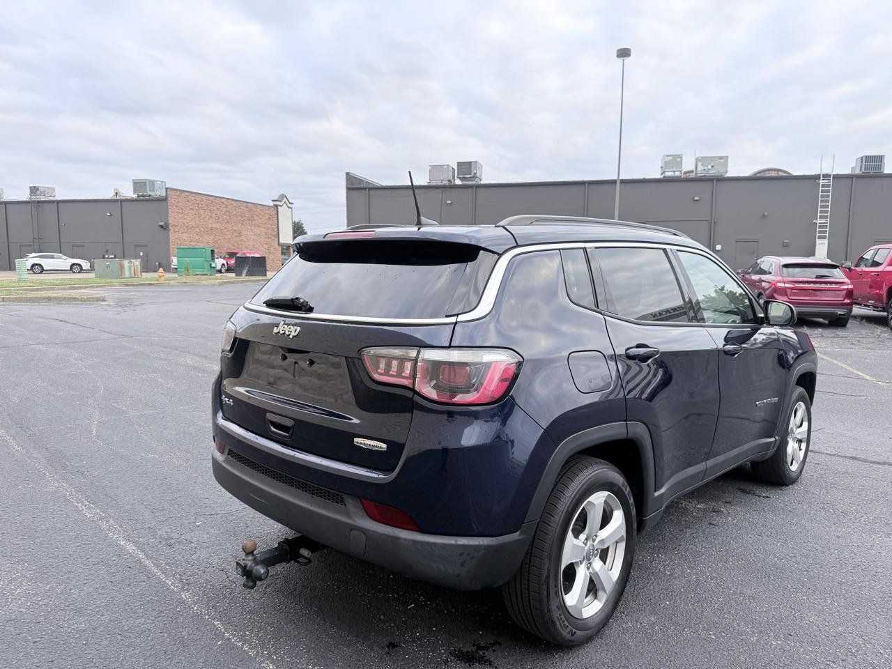 Used 2017 Jeep Compass Latitude w/ Popular Equipment Group AWD/4WD image 5