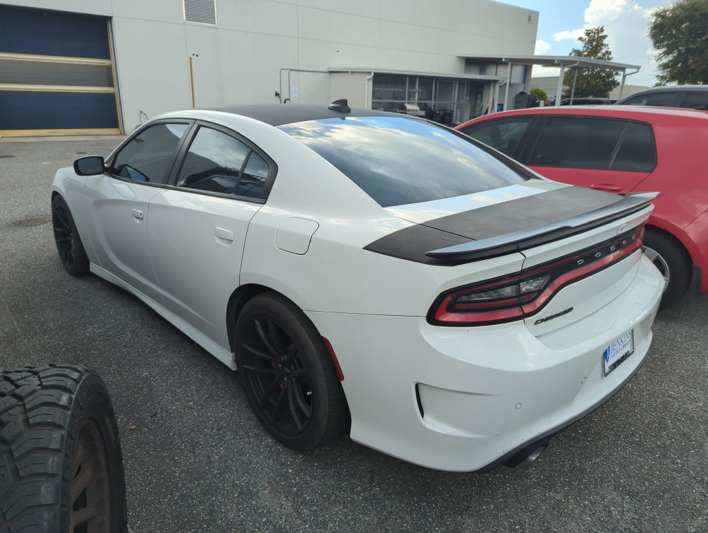 Used 2022 Dodge Charger Scat Pack w/ Daytona Edition Group RWD image 3