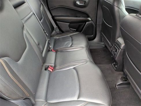 Used 2018 Jeep Compass Limited image 29
