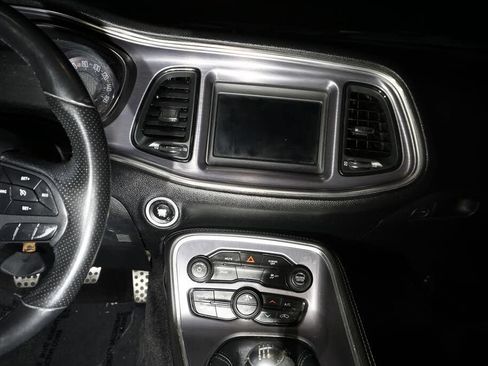 Used 2018 Dodge Challenger R/T w/ Blacktop Package RWD image 26