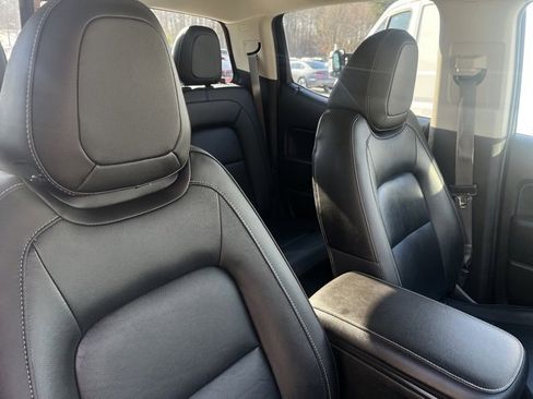 Used 2021 Chevrolet Colorado LT w/ Luxury Package image 24