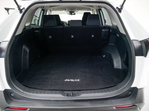 Used 2019 Toyota RAV4 LE w/ All Weather Liner Package AWD/4WD image 13