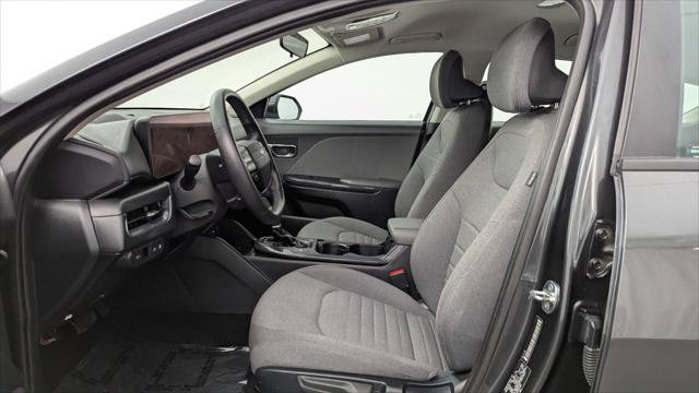 Used 2025 Kia K4 EX FWD image 14