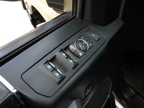 Used 2021 Ford F350 Platinum AWD/4WD image 21