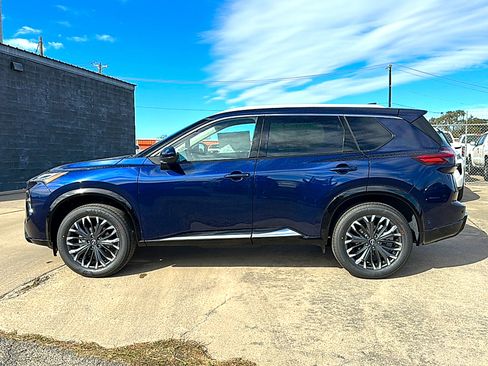 New 2026 Nissan Rogue Platinum w/ Platinum Premium Package image 5