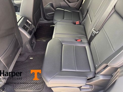 Used 2023 Volkswagen Atlas Cross Sport SEL R-Line image 10