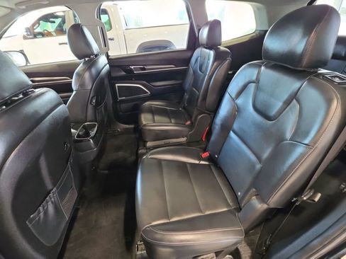 Used 2021 Kia Telluride S FWD image 28