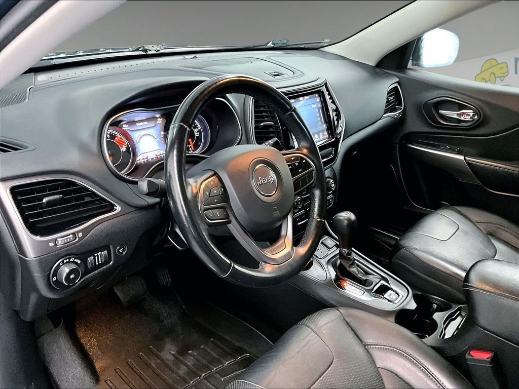 Used 2020 Jeep Cherokee Limited AWD/4WD image 8