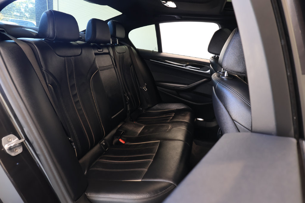 Used 2019 BMW 540i w/ Convenience Package RWD image 21