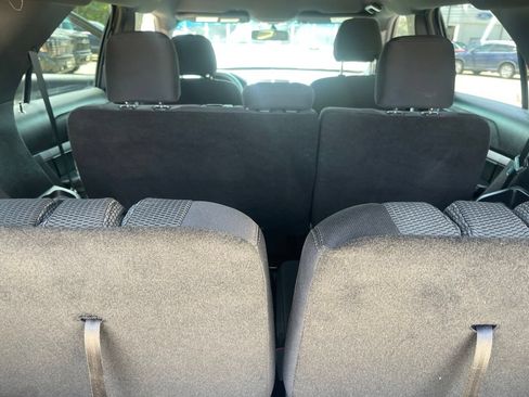 Used 2017 Ford Explorer XLT w/ Equipment Group 201A FWD image 13