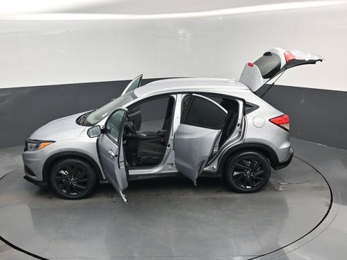 Used 2022 Honda HR-V Sport image 17