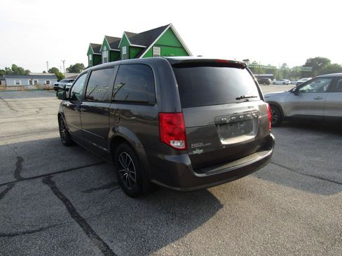 Used 2014 Dodge Grand Caravan SXT FWD image 5