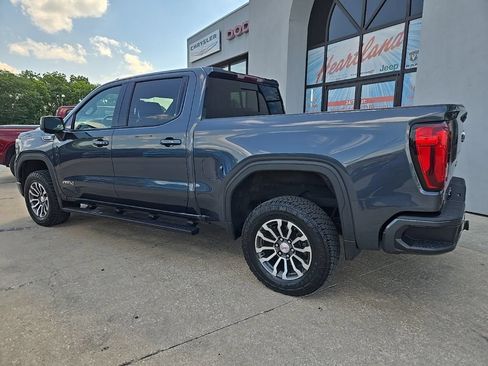 Used 2021 GMC Sierra 1500 AT4 w/ AT4 Value Package AWD/4WD image 6