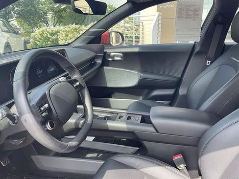 Used 2023 Hyundai Ioniq 6 Limited AWD/4WD image 2