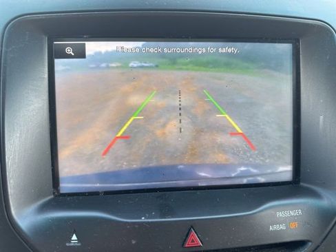 Used 2014 Ford Explorer XLT w/ Equipment Group 202A AWD/4WD image 20