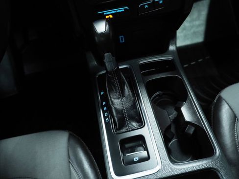 Used 2017 Ford Escape Titanium image 19