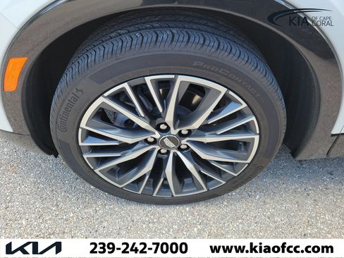 Used 2024 Cadillac XT4 Sport FWD image 5