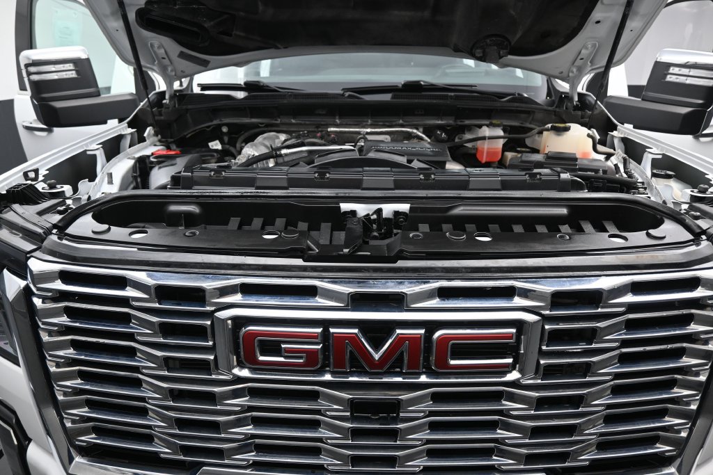 Used 2024 GMC Sierra 3500 Denali w/ Denali Reserve Package AWD/4WD image 33
