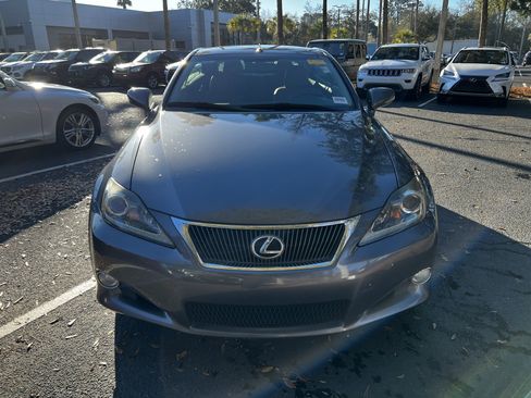 Used 2014 Lexus IS 250C image 3