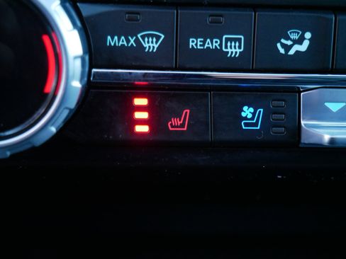 Used 2023 Ford F150 Raptor w/ Raptor Carbon Fiber Package image 35