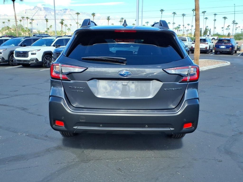 Certified 2024 Subaru Outback Onyx Edition AWD/4WD image 11