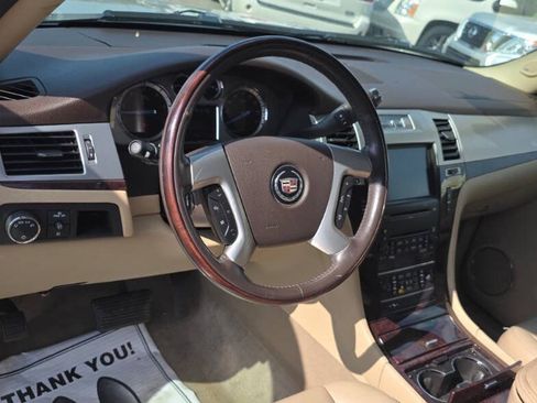 Used 2009 Cadillac Escalade ESV AWD image 10