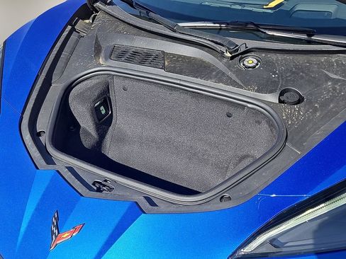 Used 2023 Chevrolet Corvette Stingray Preferred Cpe w/ Z51 Performance Package image 15