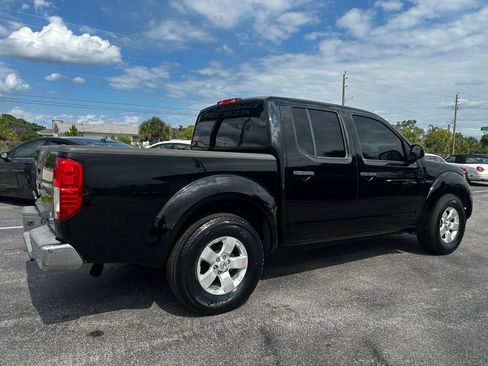 Used 2012 Nissan Frontier SV RWD image 4