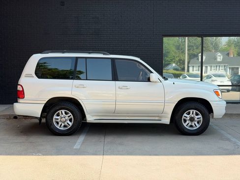 Used 2001 Lexus LX 470 4WD image 9
