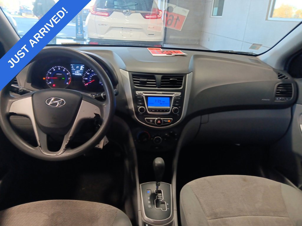 Used 2014 Hyundai Accent GLS FWD image 5