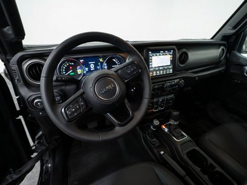 Used 2023 Jeep Wrangler Unlimited w/ 8.4" Radio Group AWD/4WD image 7