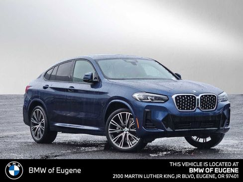 Used 2025 BMW X4 xDrive30i w/ Premium Package image 1