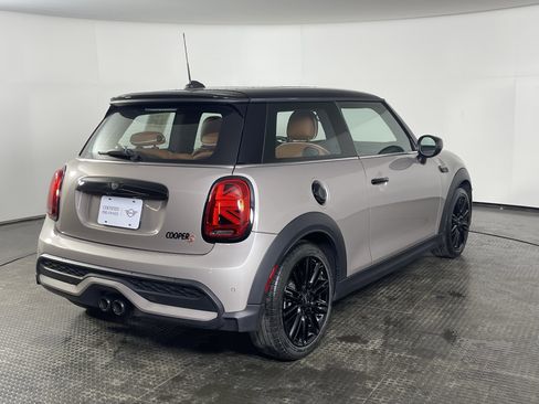 Used 2024 MINI Cooper S image 4