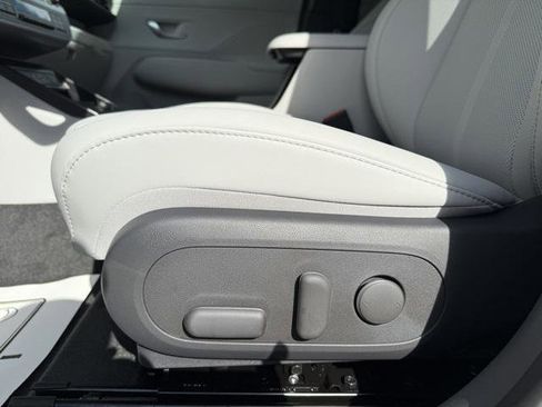 New 2026 Hyundai Kona SEL Premium image 12