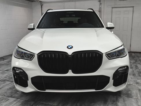 Used 2021 BMW X5 xDrive40i w/ M Sport Package AWD/4WD image 2